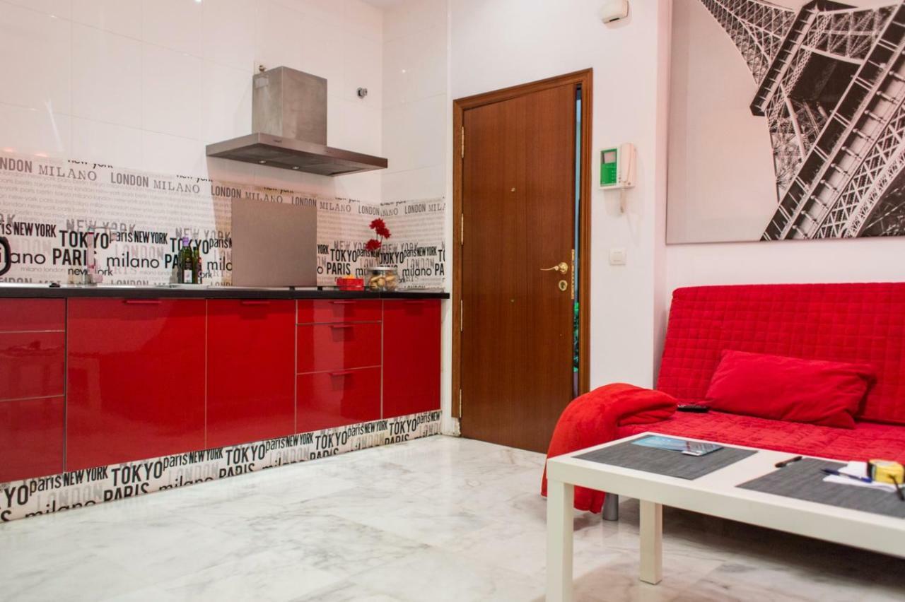 Apartamentos Rg Triana, Calle Castilla Con Patio Севилья Экстерьер фото